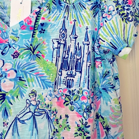 NWT Cinderella Lilly Pulitzer x Disney Parks Etta Tee Limited Edition Size Large - Picture 12 of 14